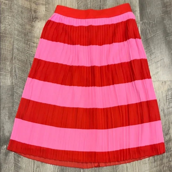 J Crew Red and Pink Pleated Skirt 6‎ - Picture 2 of 6